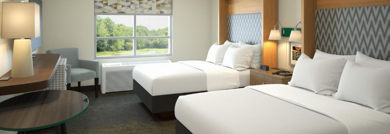 2 queen room